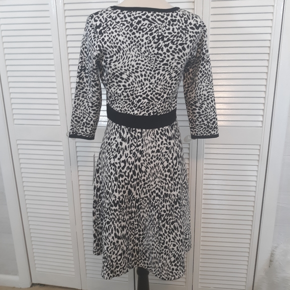 Leopard fit flare sweater dress sz small NWT *C4 - Picture 3 of 6